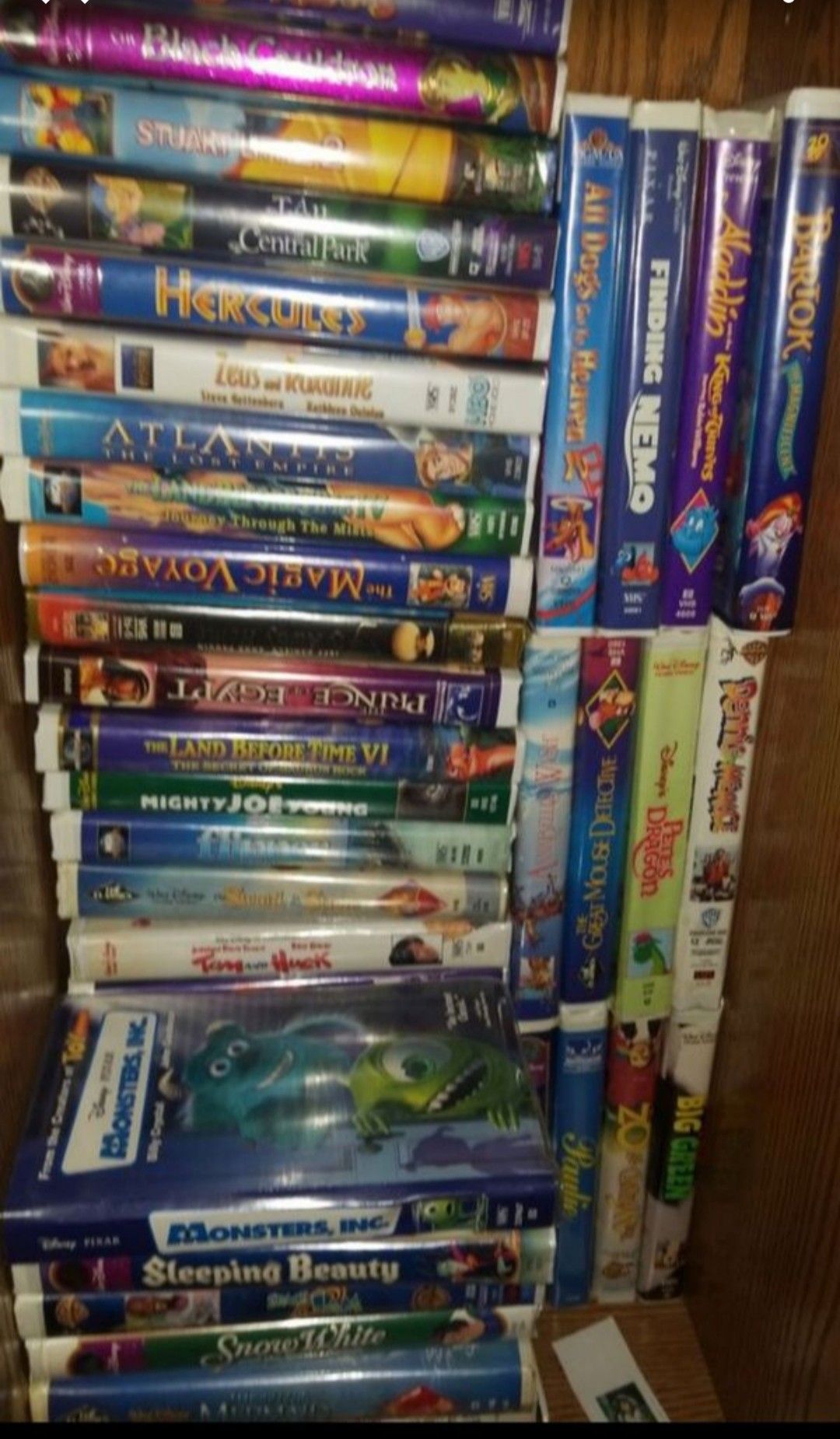 OVER 100 VINTAGE DISNEY VHS MOVIE TAPES