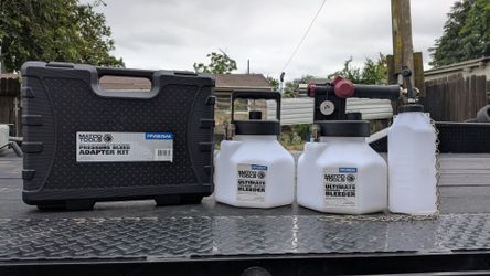 Air powered Brake Bleeder