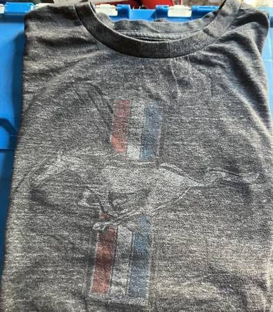 Men's sz XL Mustang T-Shirt