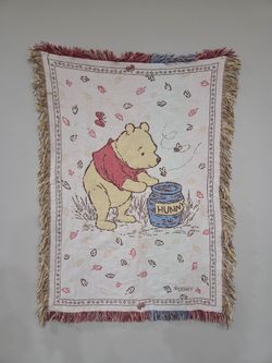 Vintage Disney Winnie the Pooh Honey Pot Tapestry Trow Blanket 46"×31"