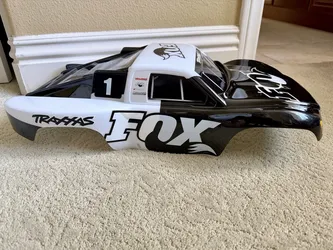 Traxxas Slash Fox Pre-Painted Body (White/Black) Mint Condition