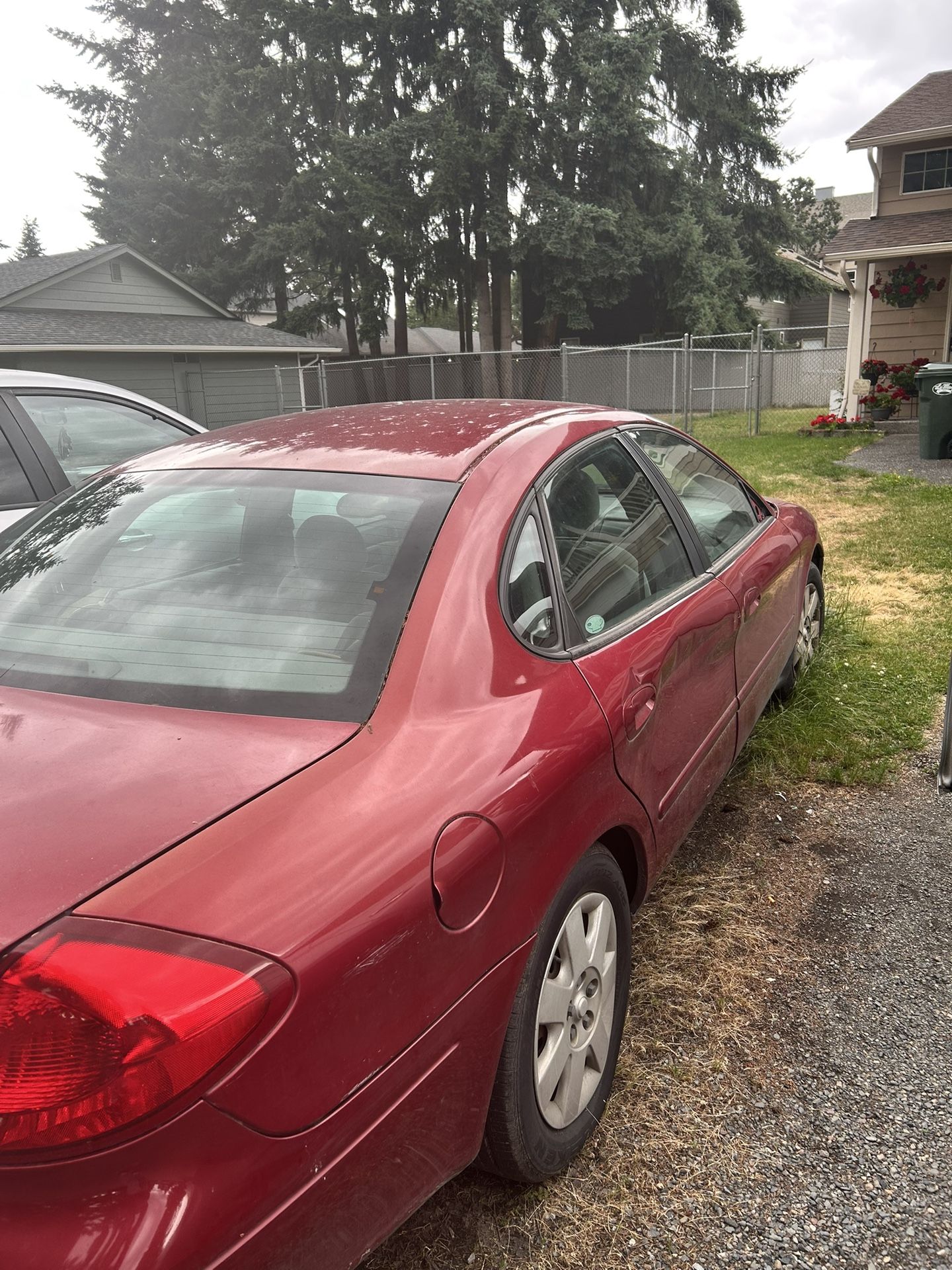 2000 Ford Taurus