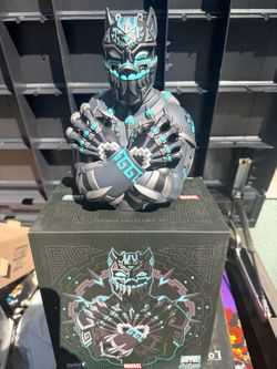 Urban Aztec Black Panther bust