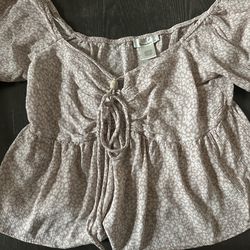 Blouse size M women pink coquette