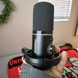 Maono Mic And Webcam