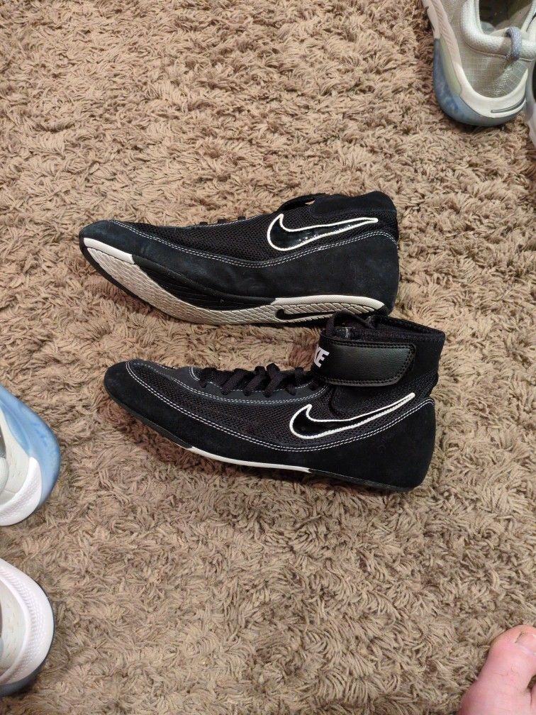 Nike wrestling shoes Worn Once