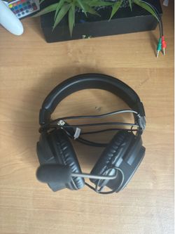 Gaming headset