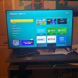 Roku 43" Select Series 4K HDR Smart Roku TV with Roku TV Remote