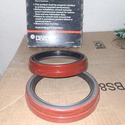 (2) Federal Mogul 370037A Oil Bath Wheel Seal