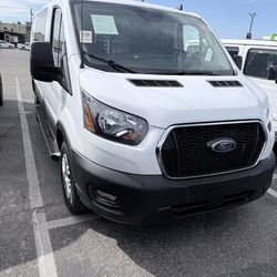 2024 Ford Transit-250