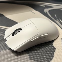 Razer Viper V3 Pro – Lightweight Wireless FPS Mouse 