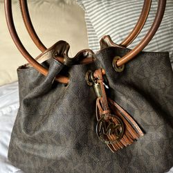 Gorgeous Michael Kors Purse