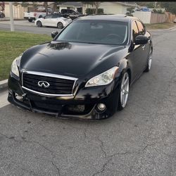 2011 Infiniti M37