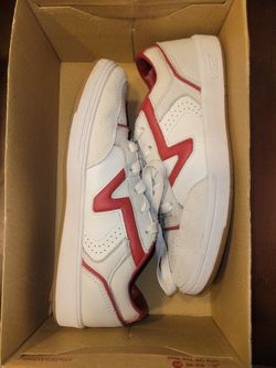 BOYS VANS SHOE SALE 4.5-5.5