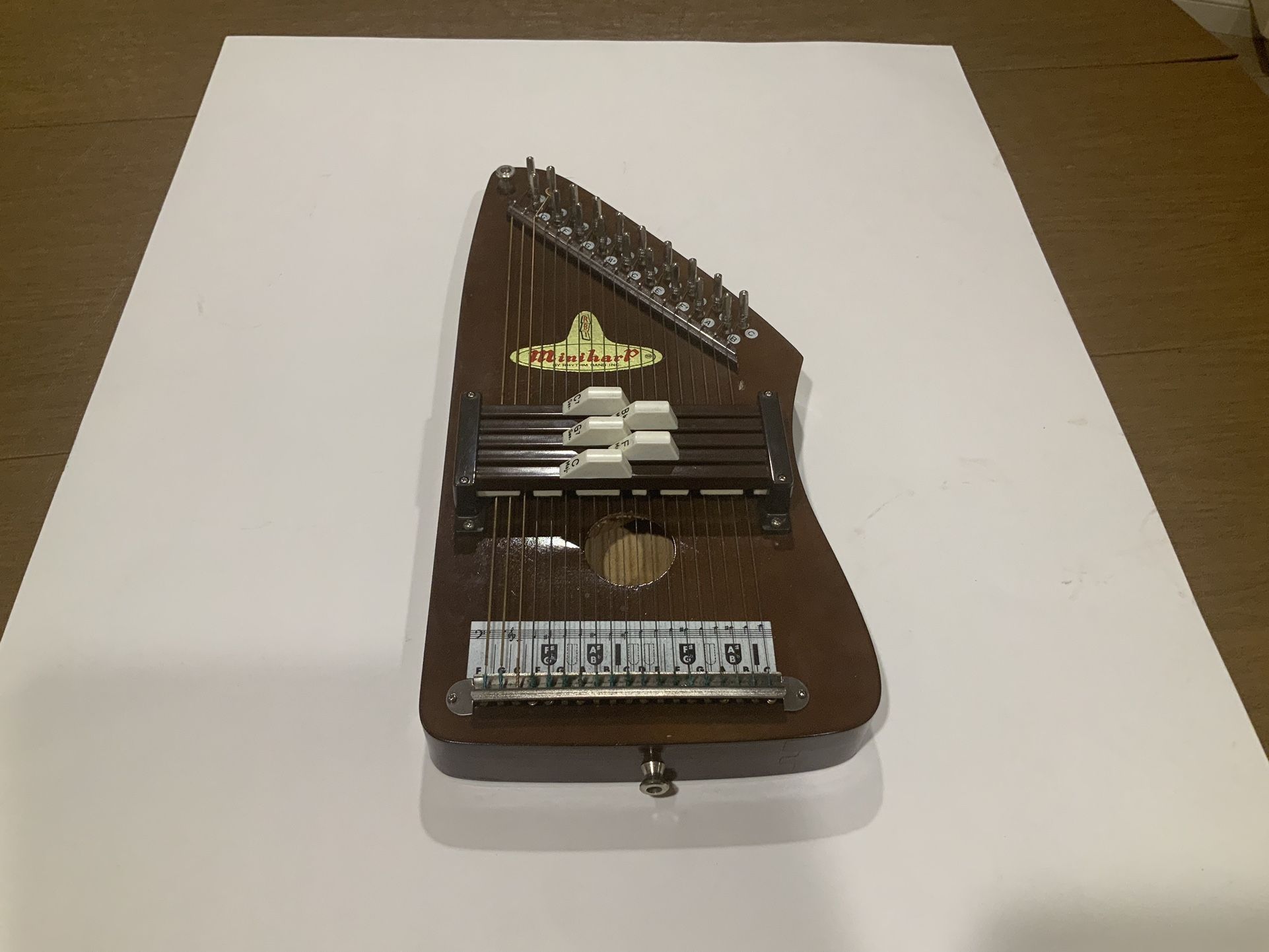 Vintage 1969 Miniharp In Original Case 5 Chord 19 String. What A Year!