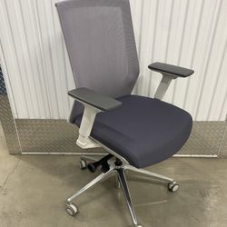 Steelcase AMQ ®️fully adjustable model high mesh back office chair