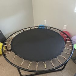 Trampoline 