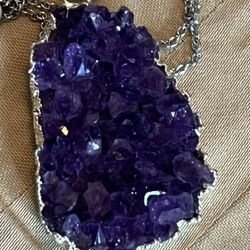 Beautiful amethyst pendant necklace