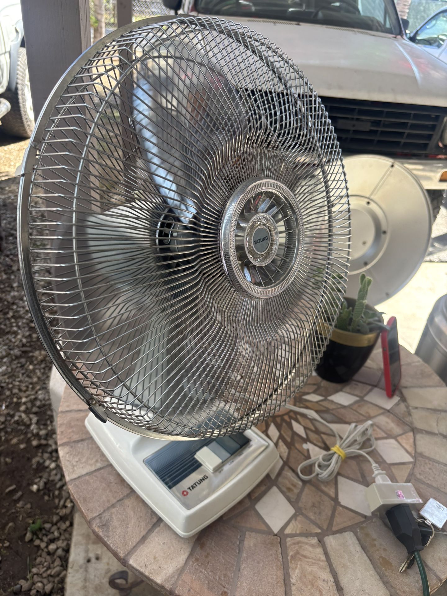 Vintage Tatung Fan 18”