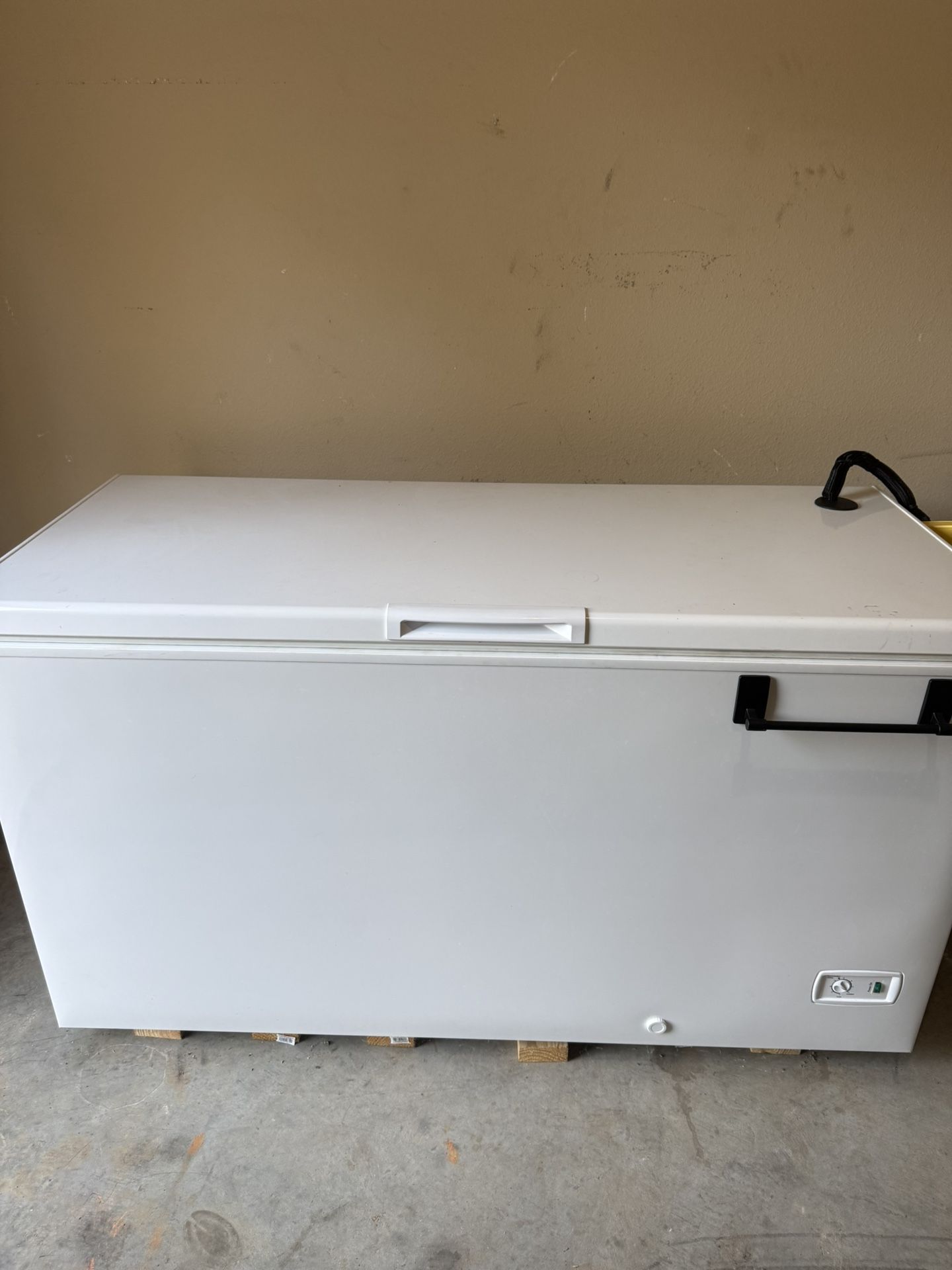 LARGE 14.7 CU Ft Deep Freezer Converted To Cold Plunge
