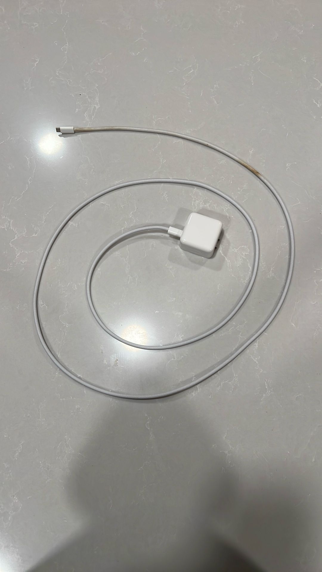 MacBook Pro/Air 35KW Box plus Cord