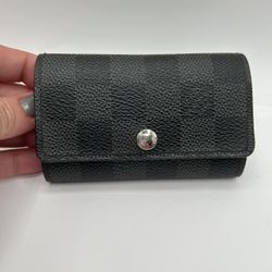 Authentic Louis Vuitton Key Holder