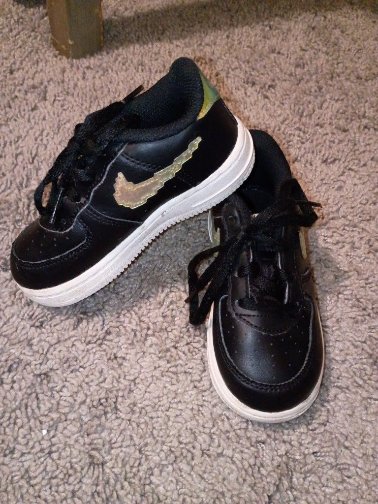 Nike Shoes 8c $15 OBO 