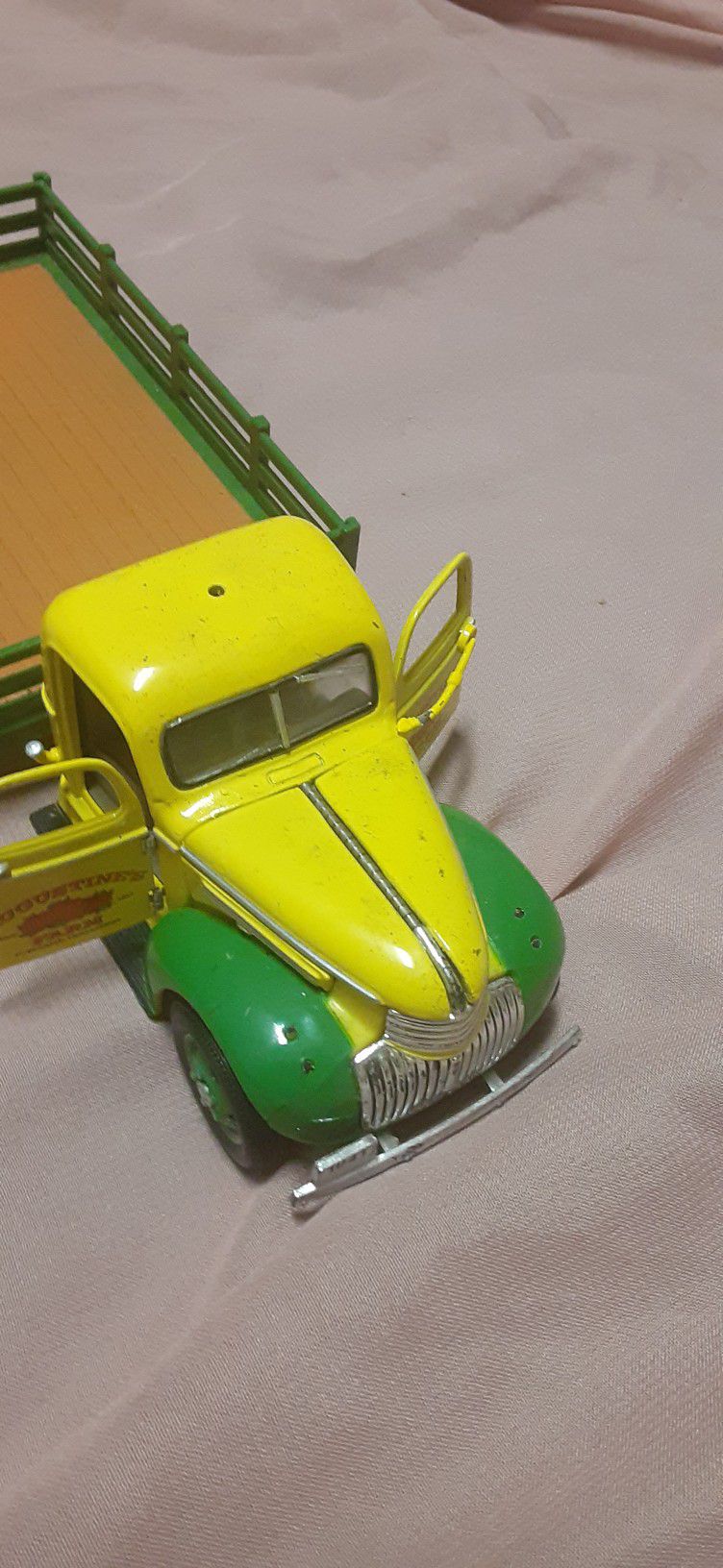 1941 CHEVROLET TOY CAR COLLECTABLES 