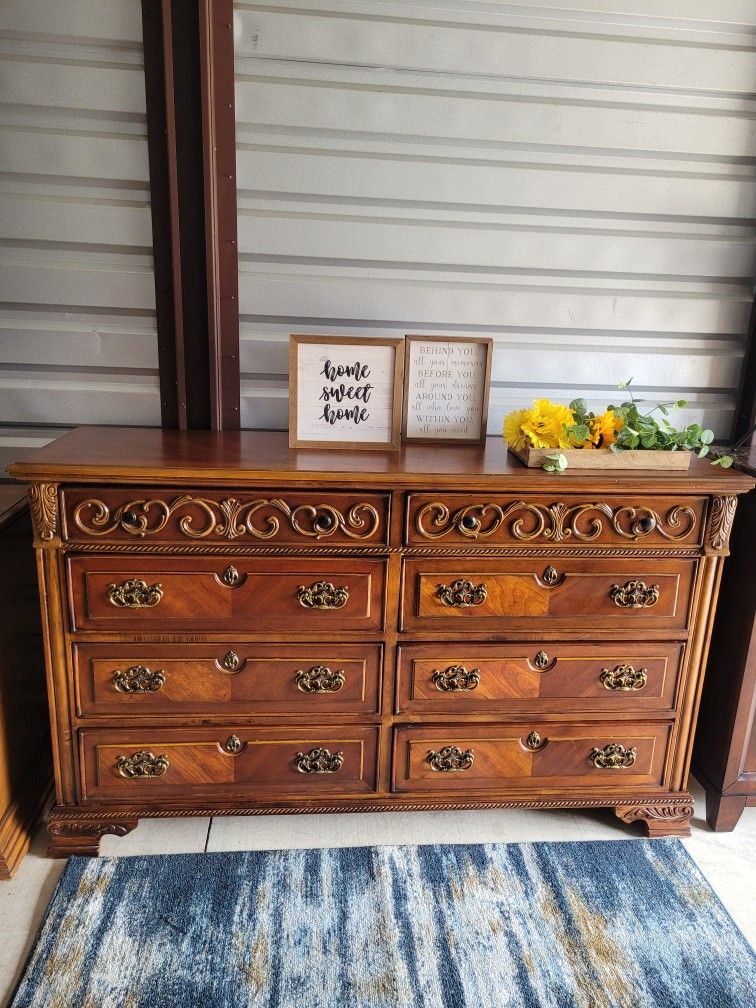 Beautiful Dresser 