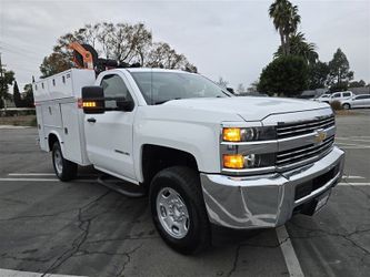 2017 Chevrolet Silverado 2500HD UTILITY SVC 6.0L gas,Pull out tray,6000W INV,