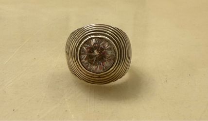 Vintage Chunky Sterling Silver Ribbed Solitaire Ring – Round Cubic Zirconia / Crystal
