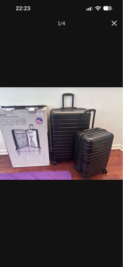 IPACK 2 pieces large + carry on spinner- new