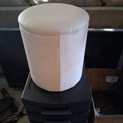 Tiny Chairs 