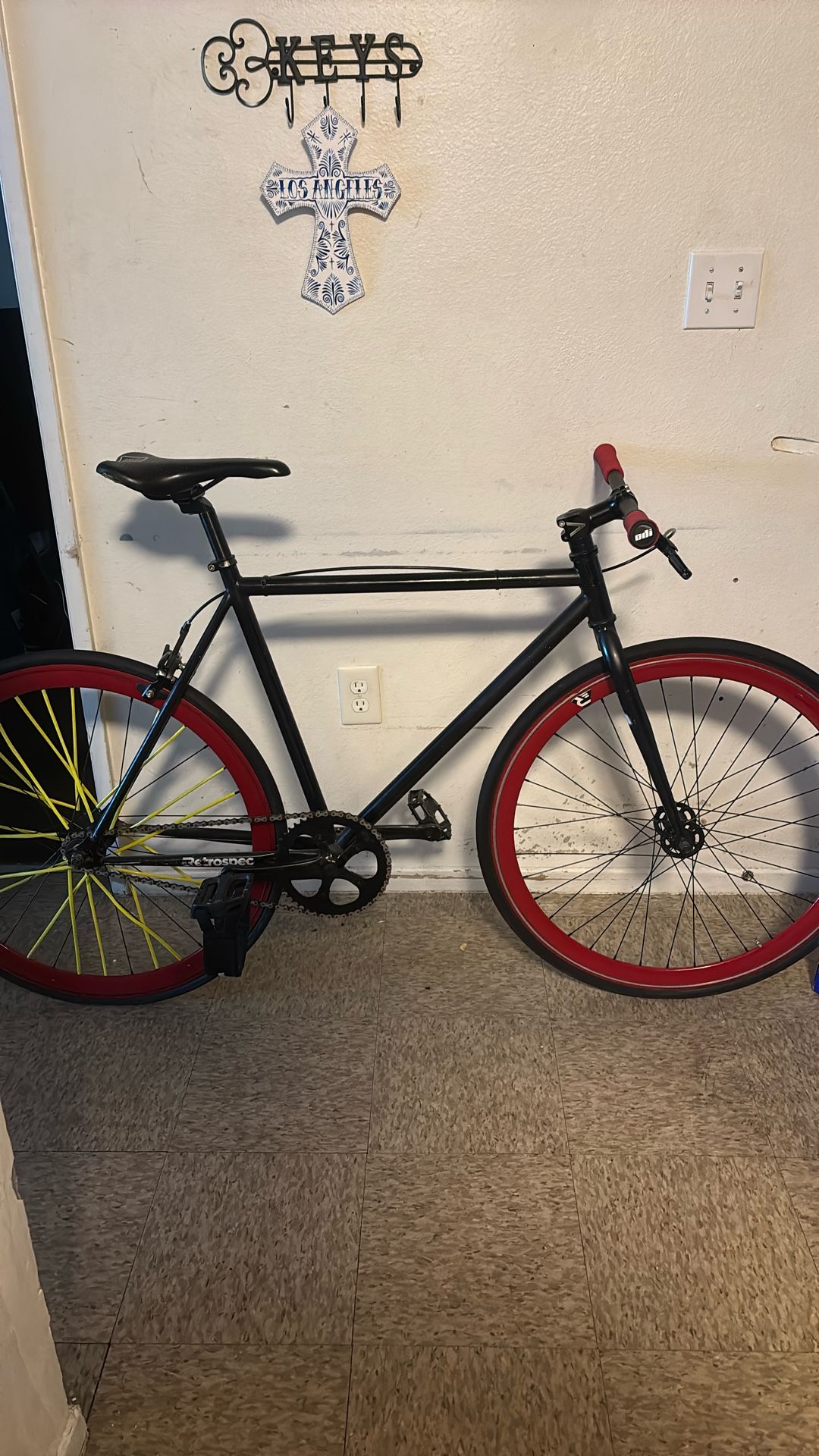 Retrospec Fixie Bike NEED GONE ASAP!