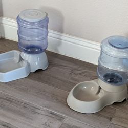 Pet Food Dispenser Feeder &  Pet Water Dispenser