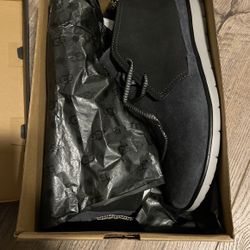 MEN UGG SHOES SIZES 8.5 / 7.5 / 12 / 11 / 7