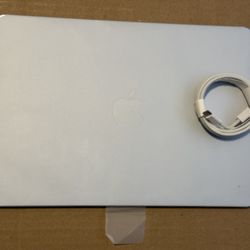 Apple MacBook Air 13.6" Laptop Apple M4 chip 16GB Memory - 512GB SSD - Sky Blue NEW NO BOX