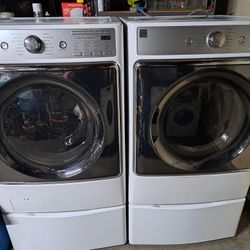 Kenmore Elite Washer and Gas Dryer with Pedestals, Canyon Size Capacity, Both Work Great!