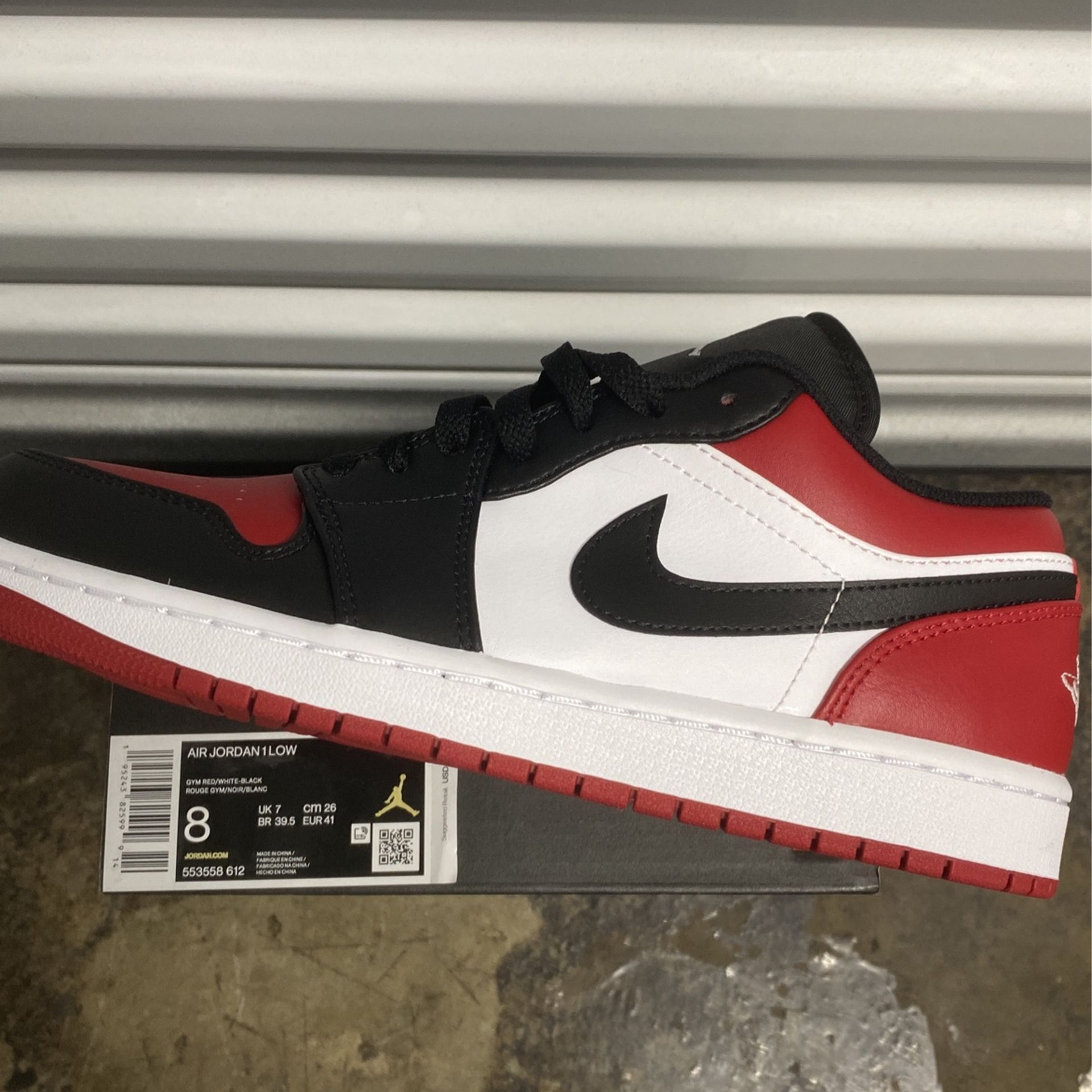Air Jordan Low Bred Toe Size 8m