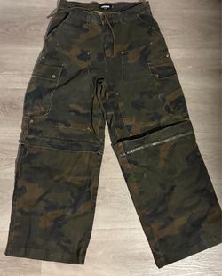 Baggy Camo Jeans