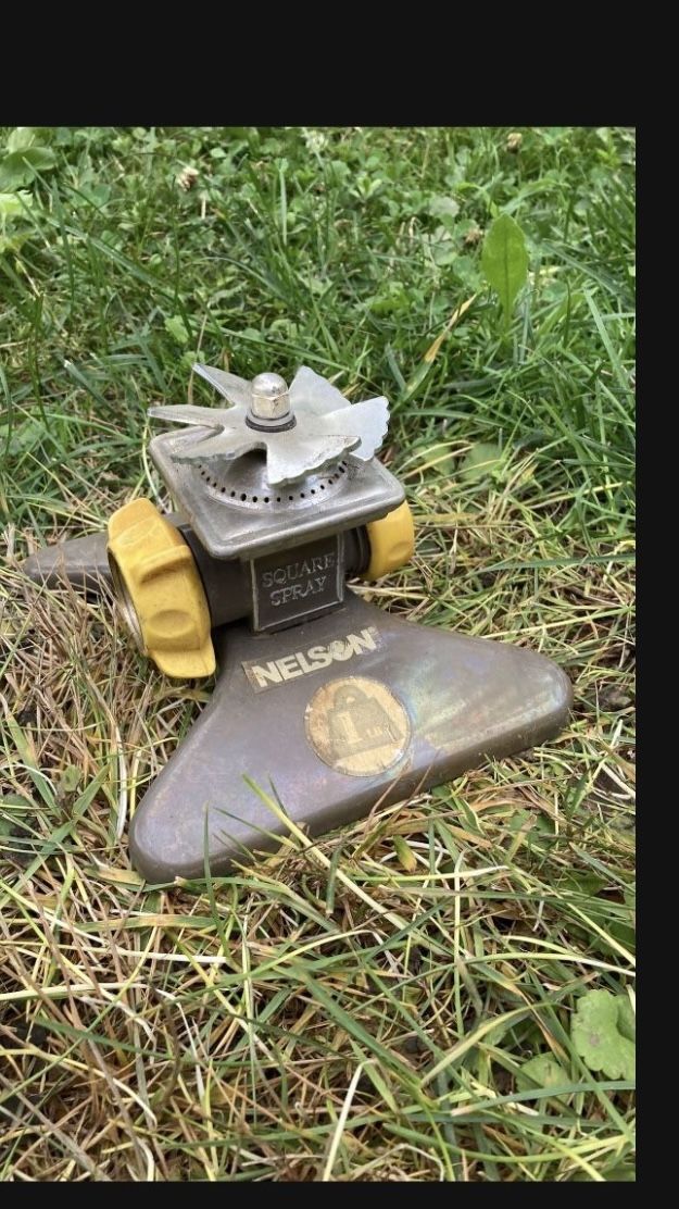 NELSON Metal Square Spray Sprinkler