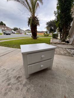 White 2-Drawer Nightstand Bedside Table