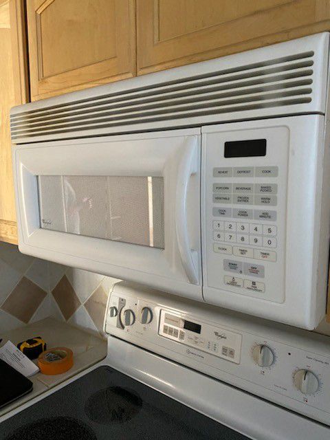 Whirlpool White Microwave under cabinet