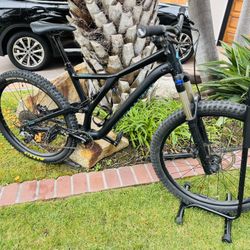 Specialized Stunt Jumper 2019  Blue and Black