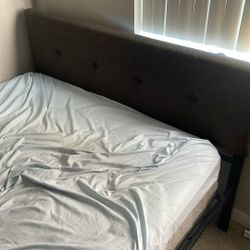 Full Size Bed With Headboard 