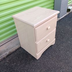 Nightstand 