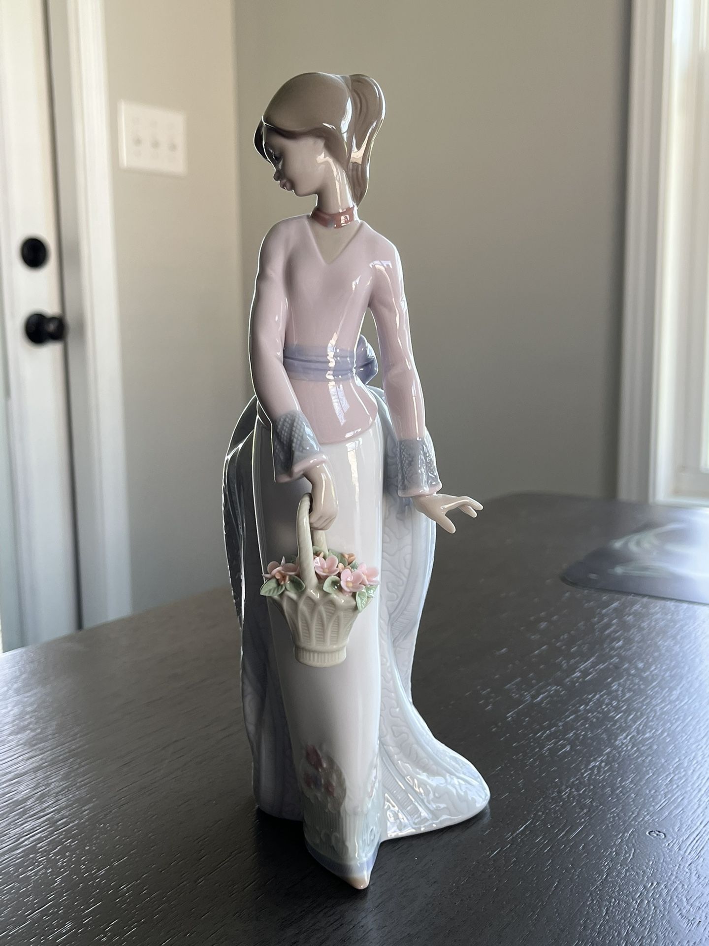 Lladro - basket Of Love