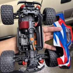 Arrma Granite Grom
