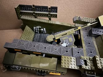 Semi built halo elephant