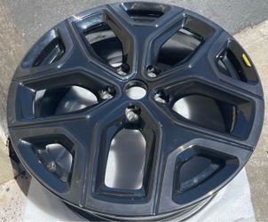 22” Rivian Wheel Gloss Black with Aluminum 2 tone